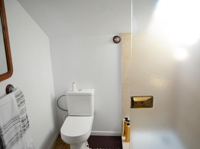 48 Urban Suites Dun-le-Palestel Oda fotoğraf